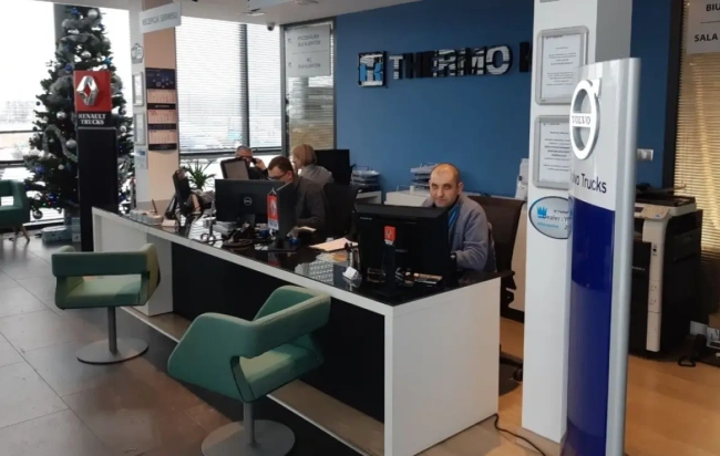 Autoryzowany serwis samochodów ciężarowych pod szyldem Volvo Trucks i Renault Trucks