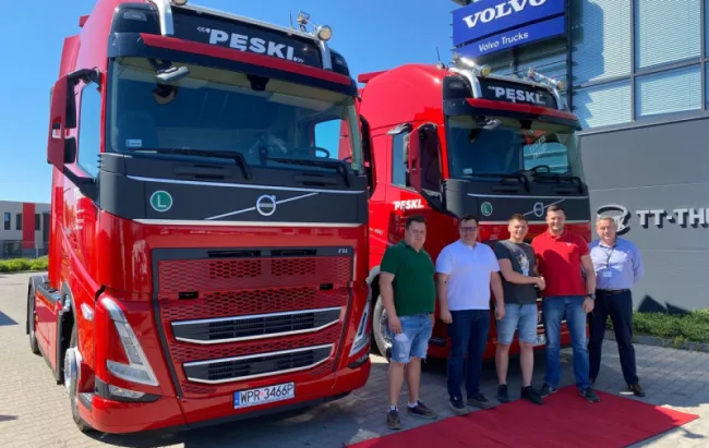 Pierwsze pojazdy z nowej gamy VOLVO TRUCKS wydane!