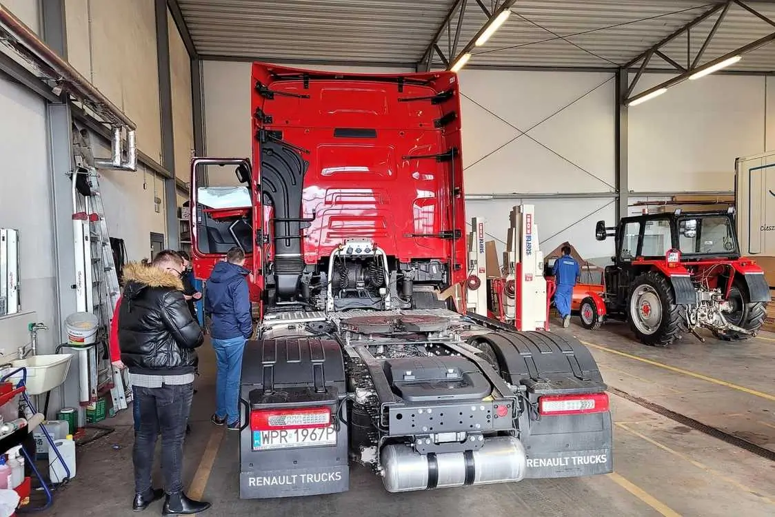 Prezentacja Renault T EVO