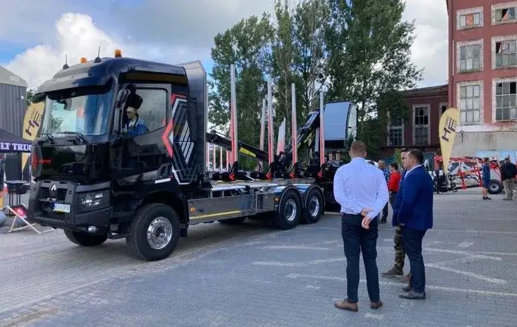 Kabina Renault Trucks K 520