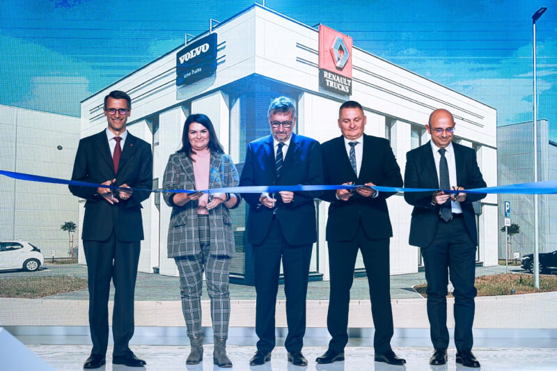 Przecięcie wstęgi TT-Truck