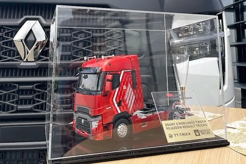 Wydanie SETNEGO pojazdu Renault Trucks dla firmy TRANS-MAN