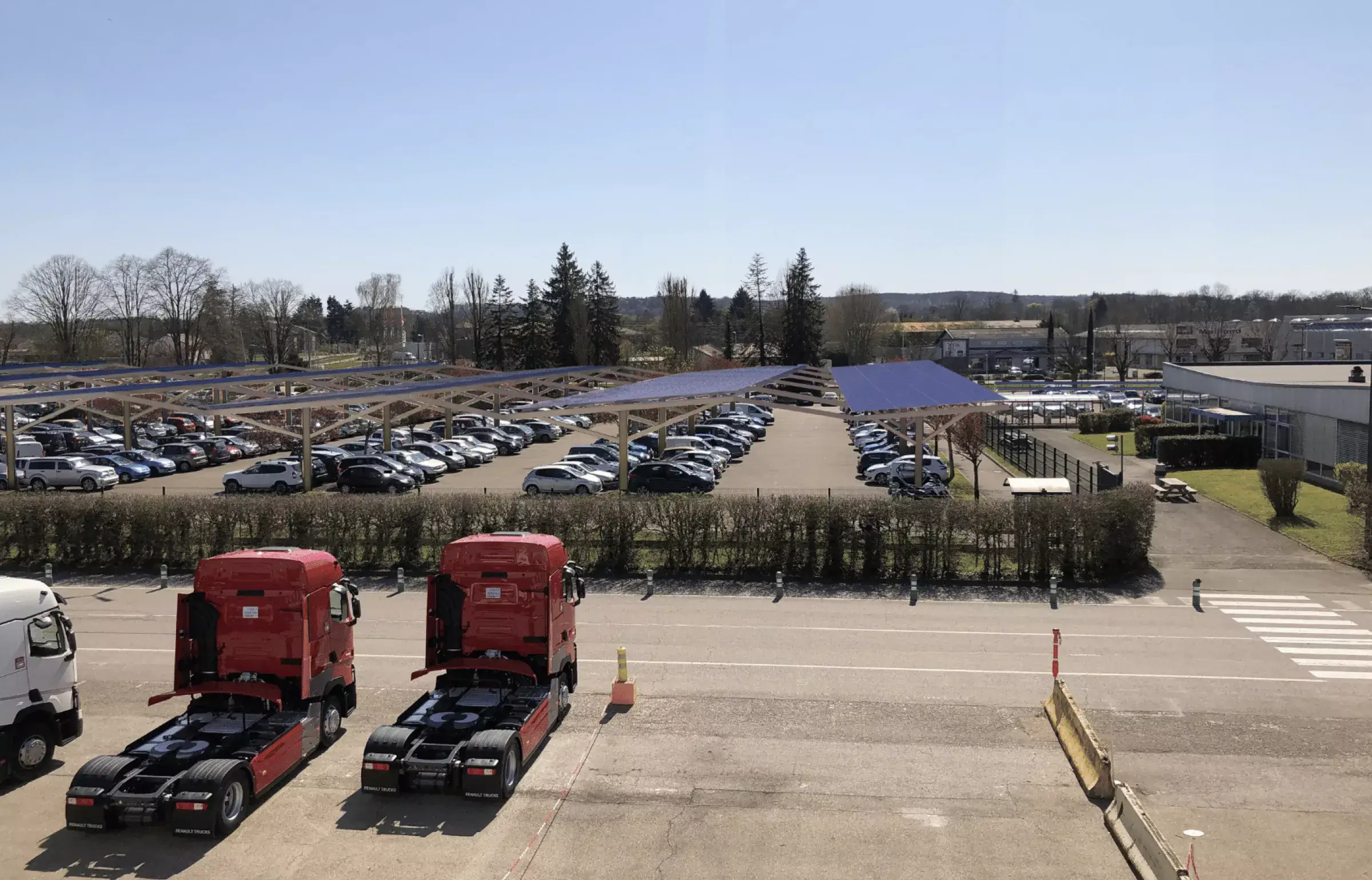 Renault Trucks i TotalEnergies: Zadaszenie Fotowoltaiczne