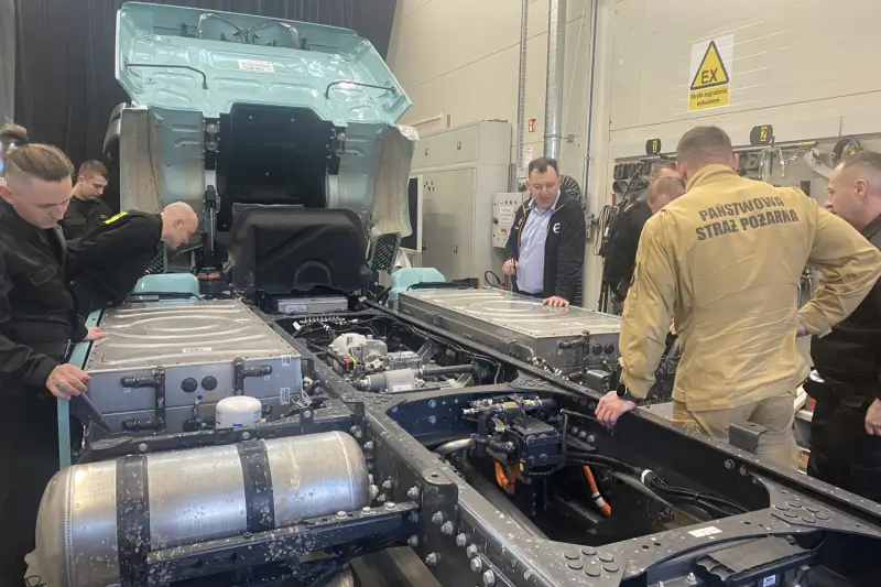 Volvo Trucks szkoliło strażaków PSP