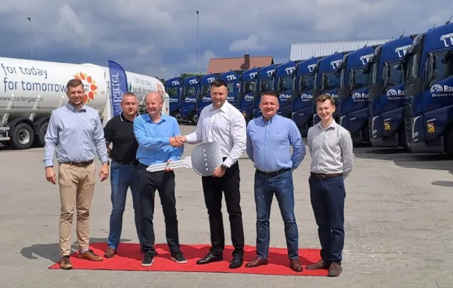 Innowacyjna Flota Volvo FH z LNG dla Barter S.A.