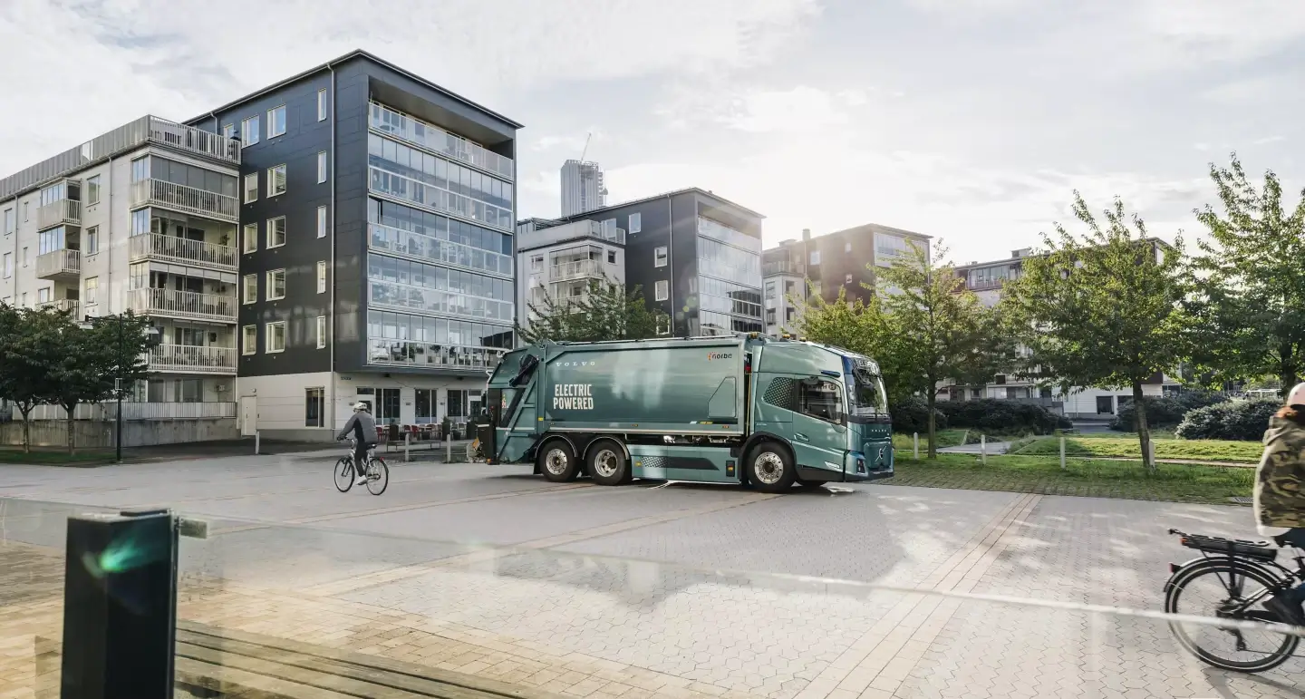Volvo FM Low Entry: zoptymalizowana ciężarówka elektryczna dla transportu miejskiego