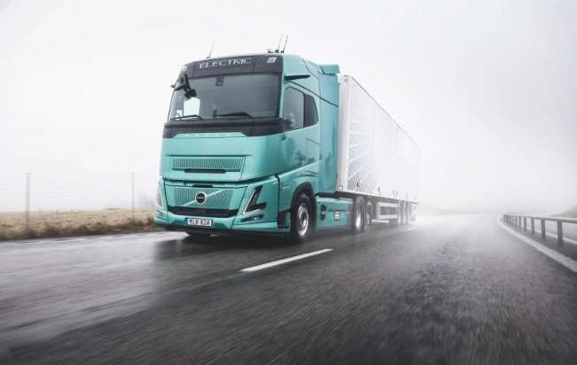 Nowe Volvo FH Aero Electric – z zasięgiem 600 km i superszybkim ładowaniem